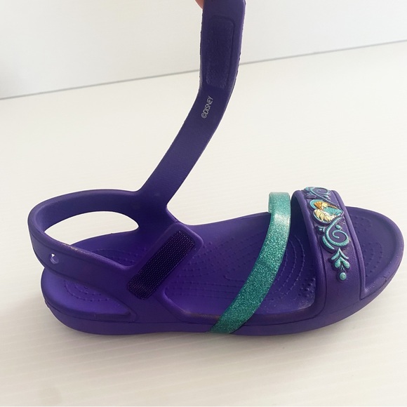 Crocs Girls Disney Frozen Sandals Shoes Purple Childrens Size 12 Elsa Anna Kids - Picture 7 of 16